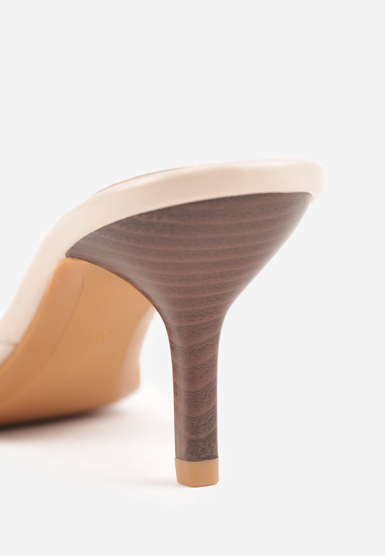 Beżowe Klapki z Transparentną Cholewką na Niskiej Szpilce Yalindra