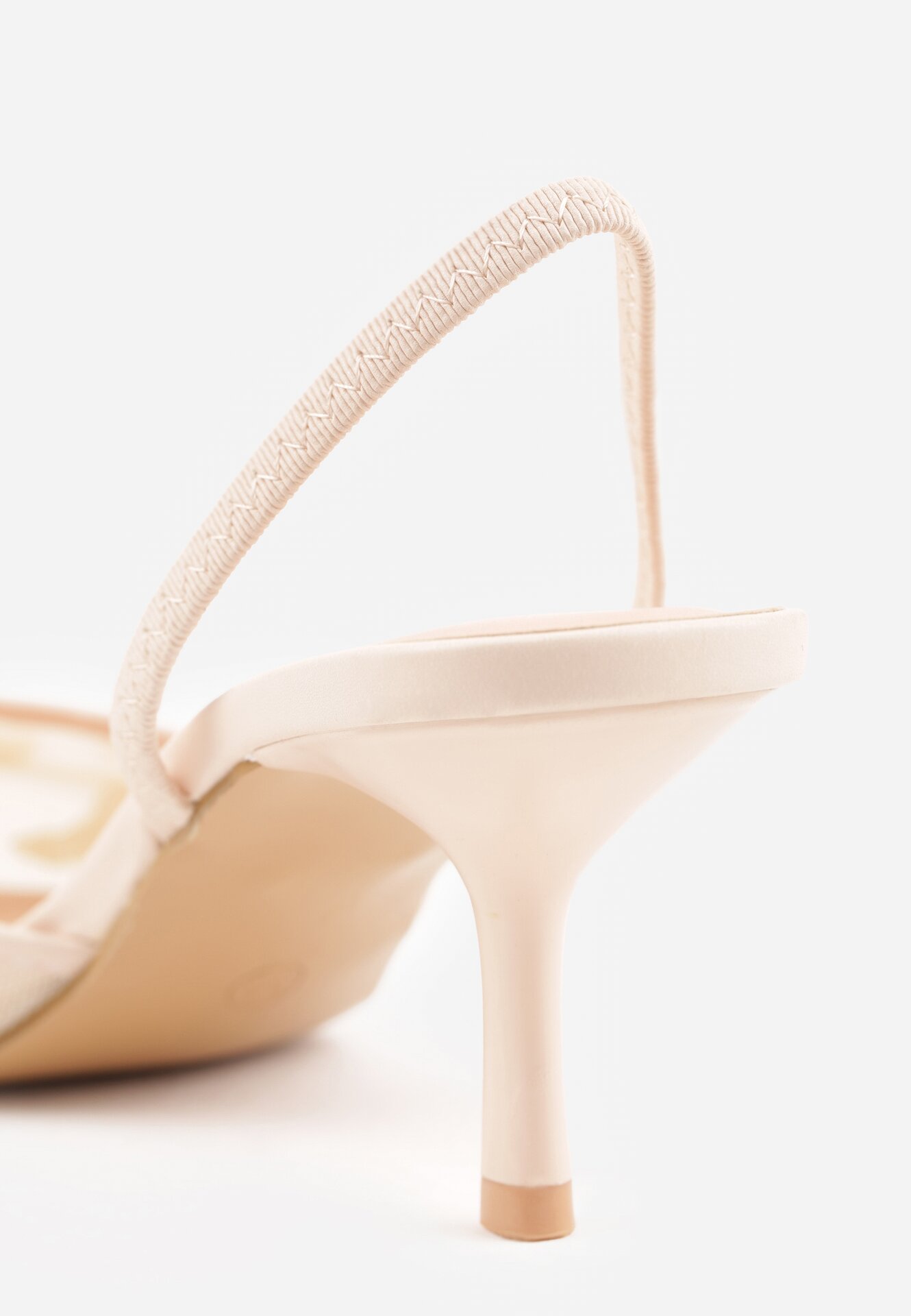 Pantofi cu toc Bej