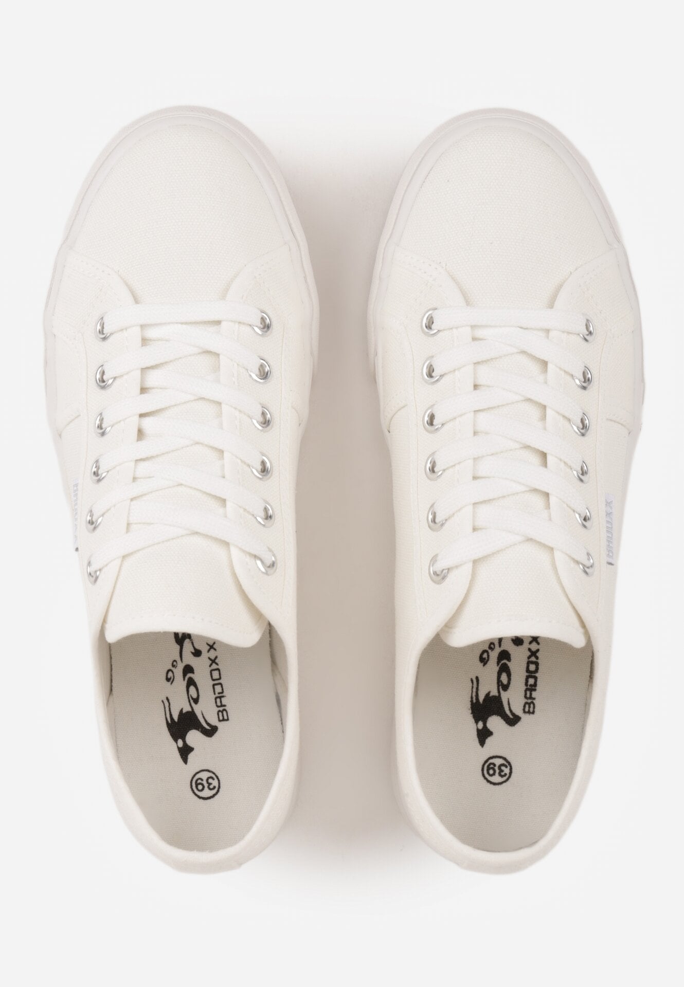 Teniși înalți Albi