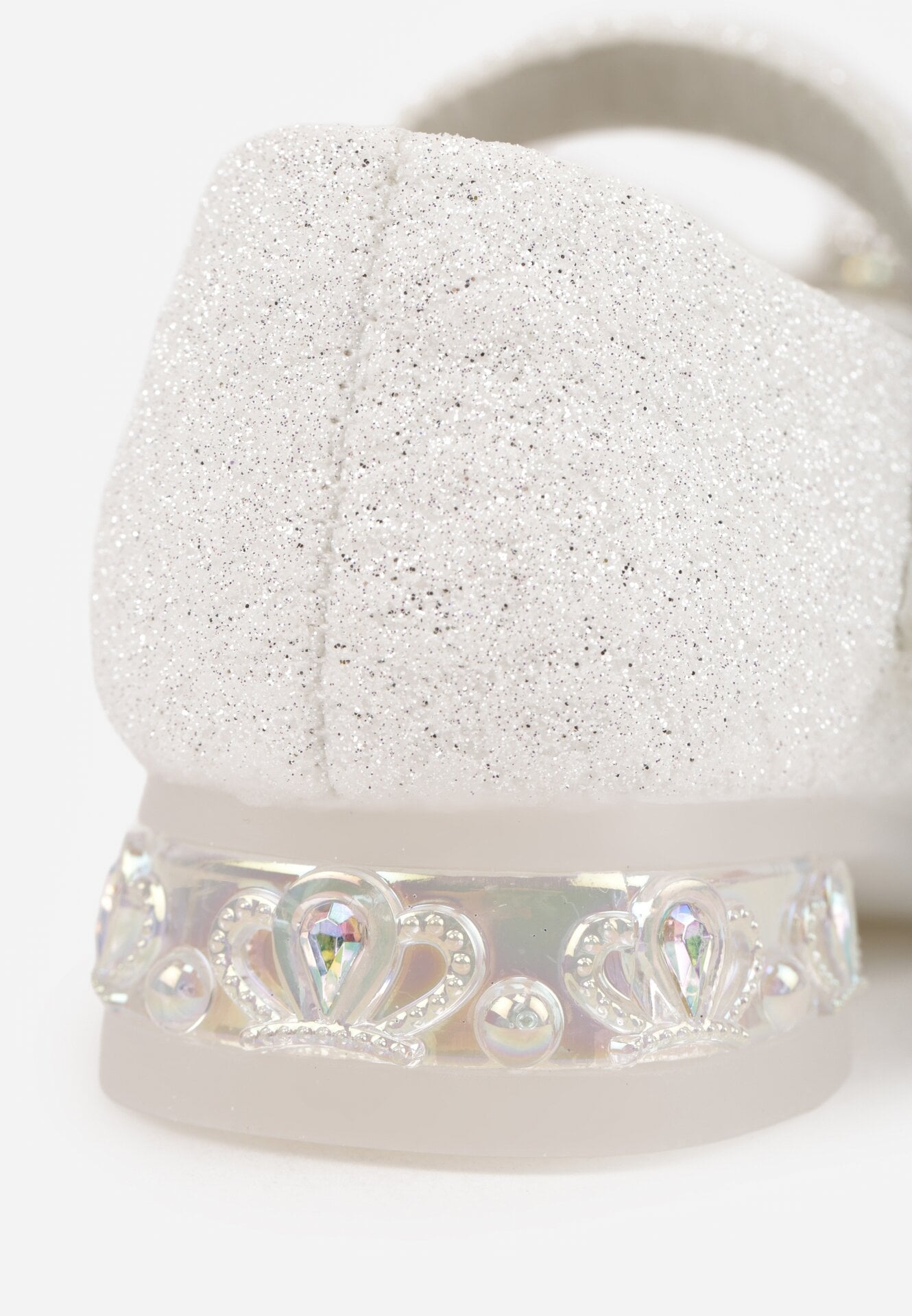 Białe Balerinki z Paskiem i Skórzaną Wkładką Zdobione Kokardą z Cyrkoniami Larailee