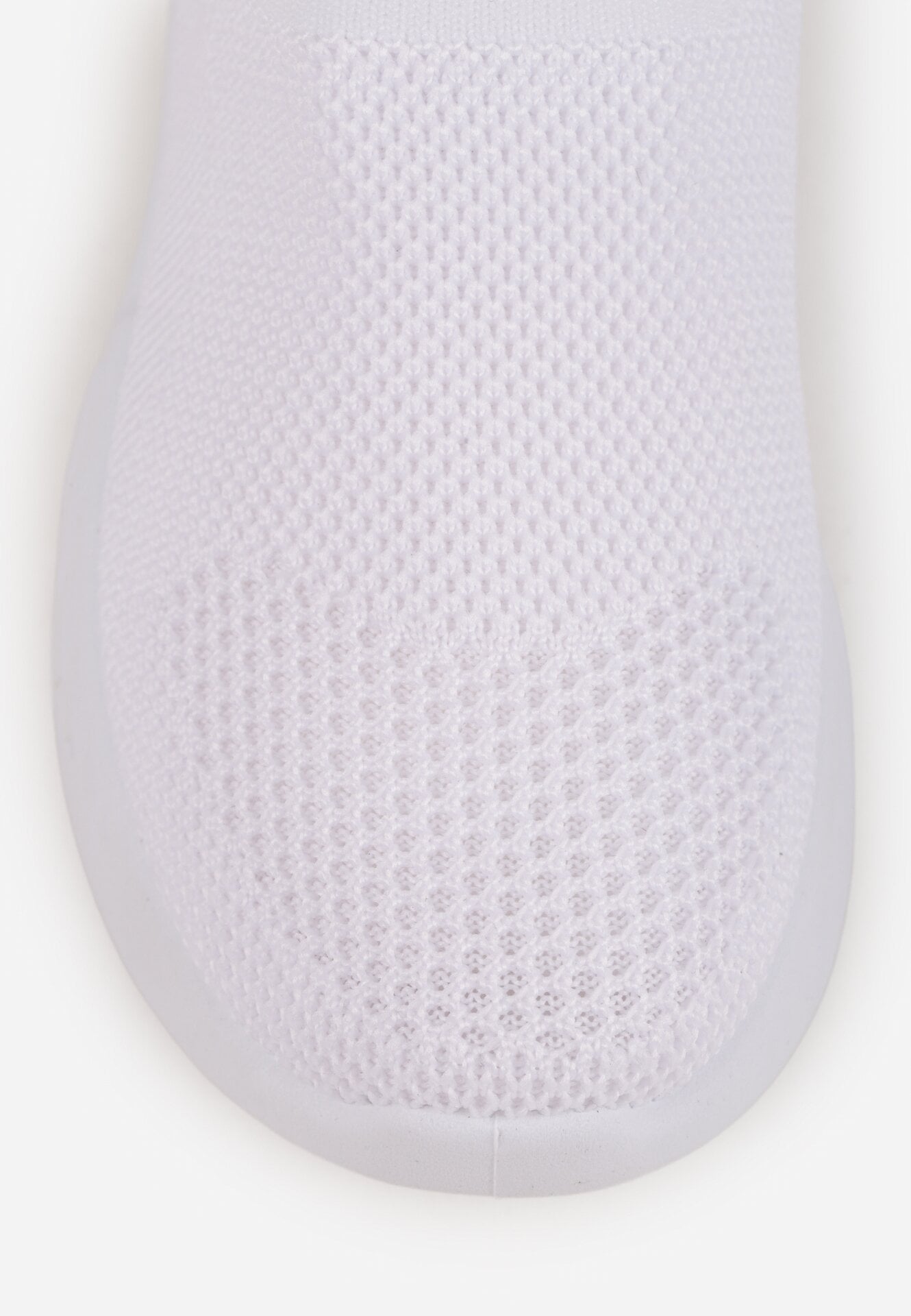 Białe Wsuwane Buty Sportowe Sneakersy z Siateczkową Cholewką Oaradah