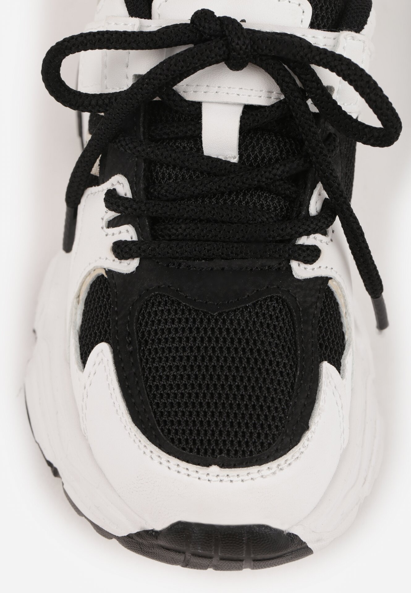 Biało-Czarne Buty Sportowe Sneakersy z Rzepem na Podeszwie Chunky Callamare