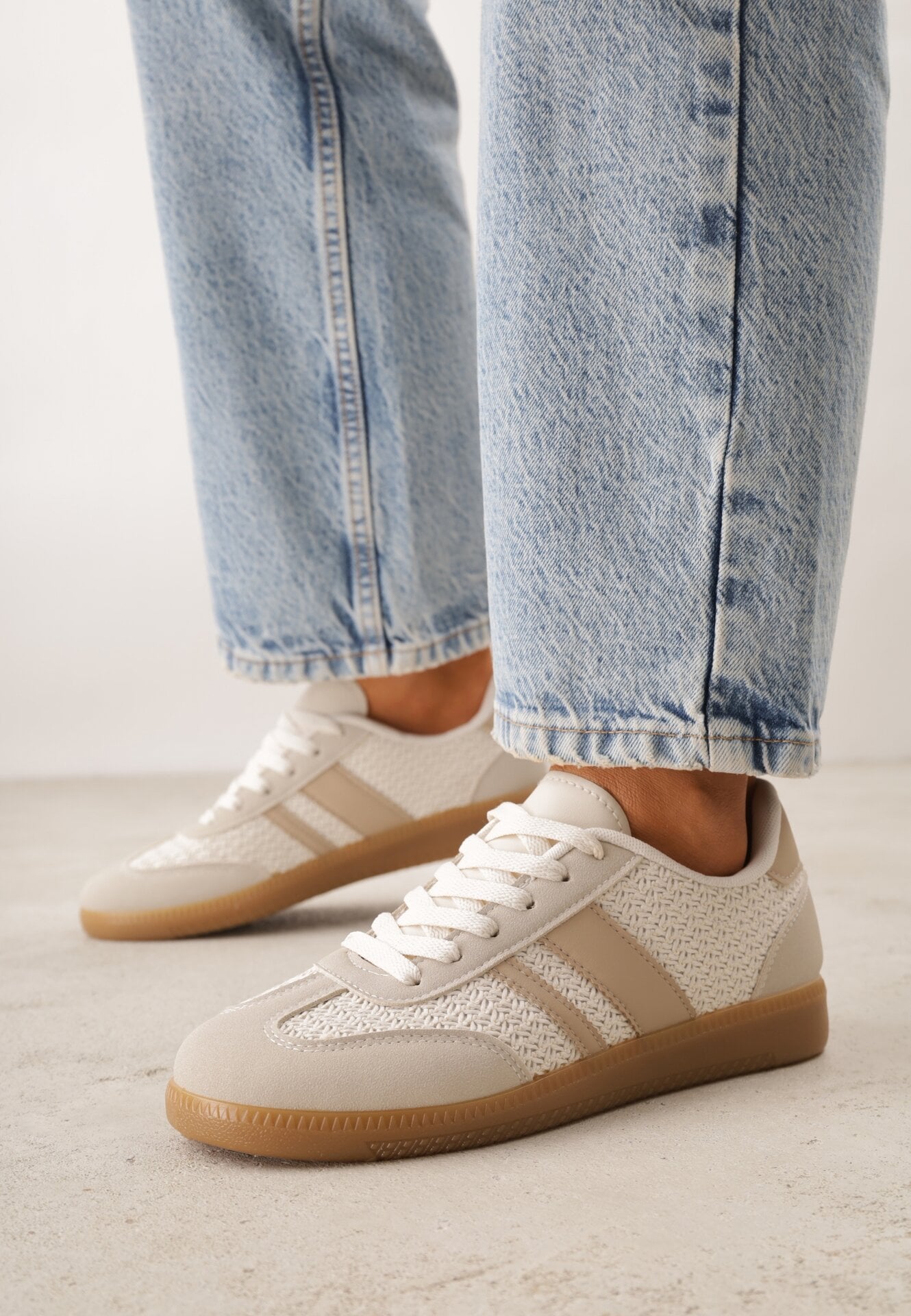 Ciemnobeżowe Sneakersy Kultowe Tenisówki z Plecioną Strukturą Loraebelle