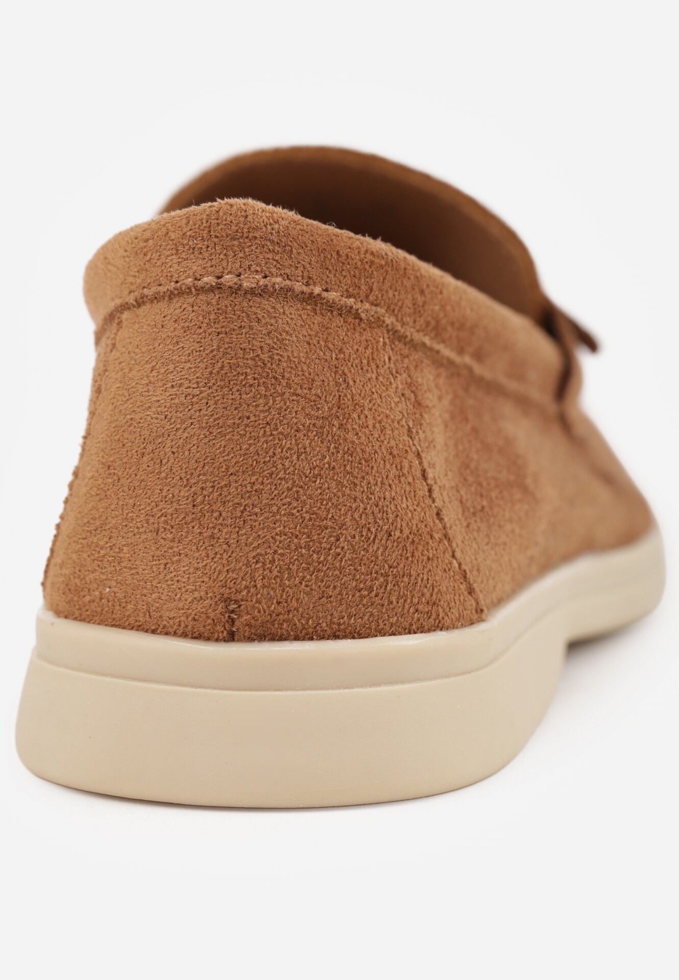 Jasnobrązowe Mokasyny z Prostokątną Metaliczną Ozdobą Aeleorane