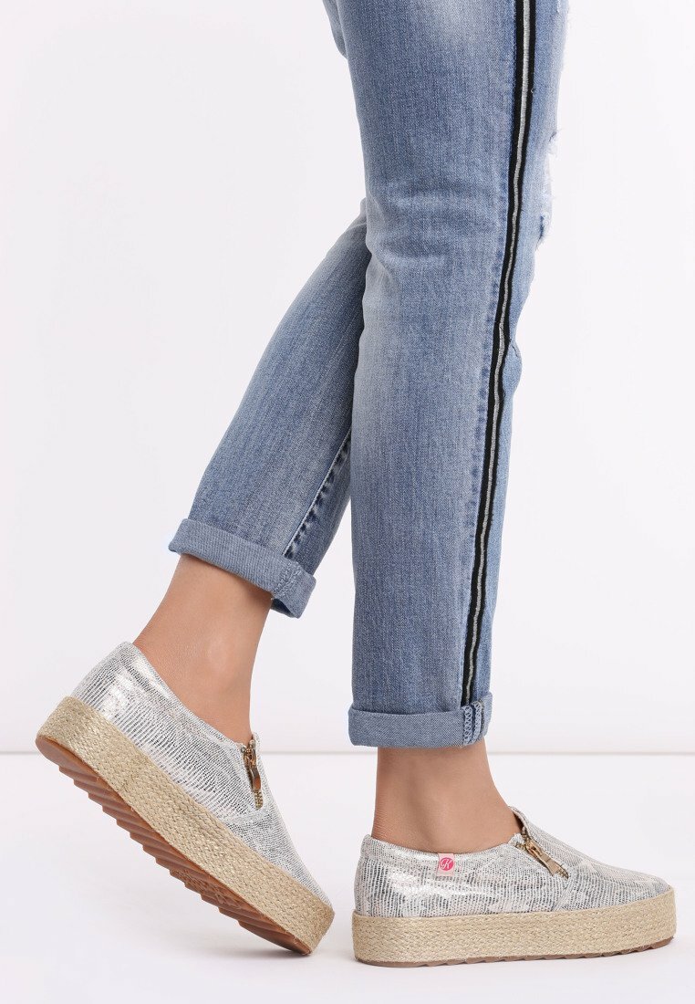 Srebrne Slip On Argenta