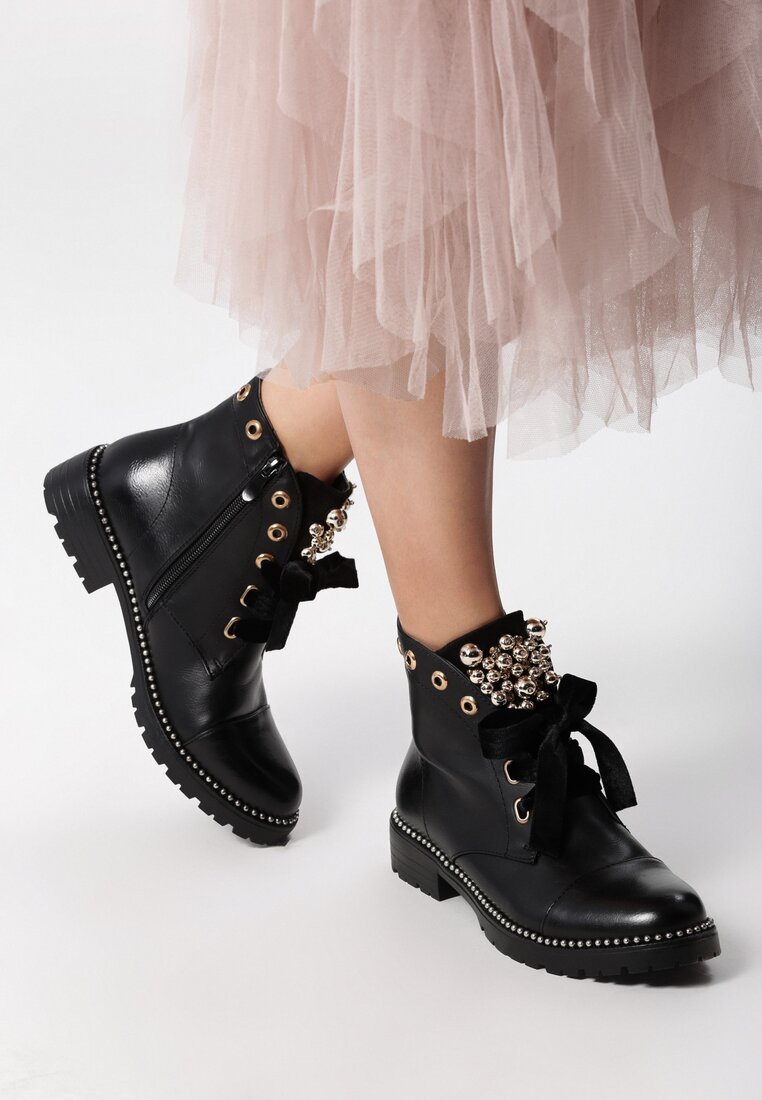 Botine Negre