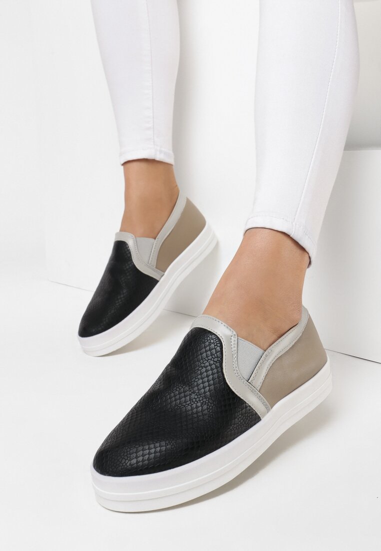 Czarne Slip On Snake