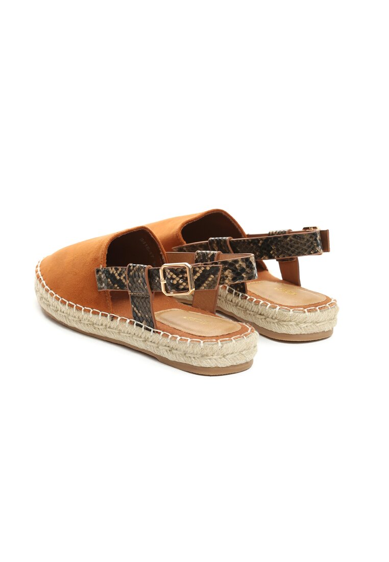 Camelowe Espadryle Lunging