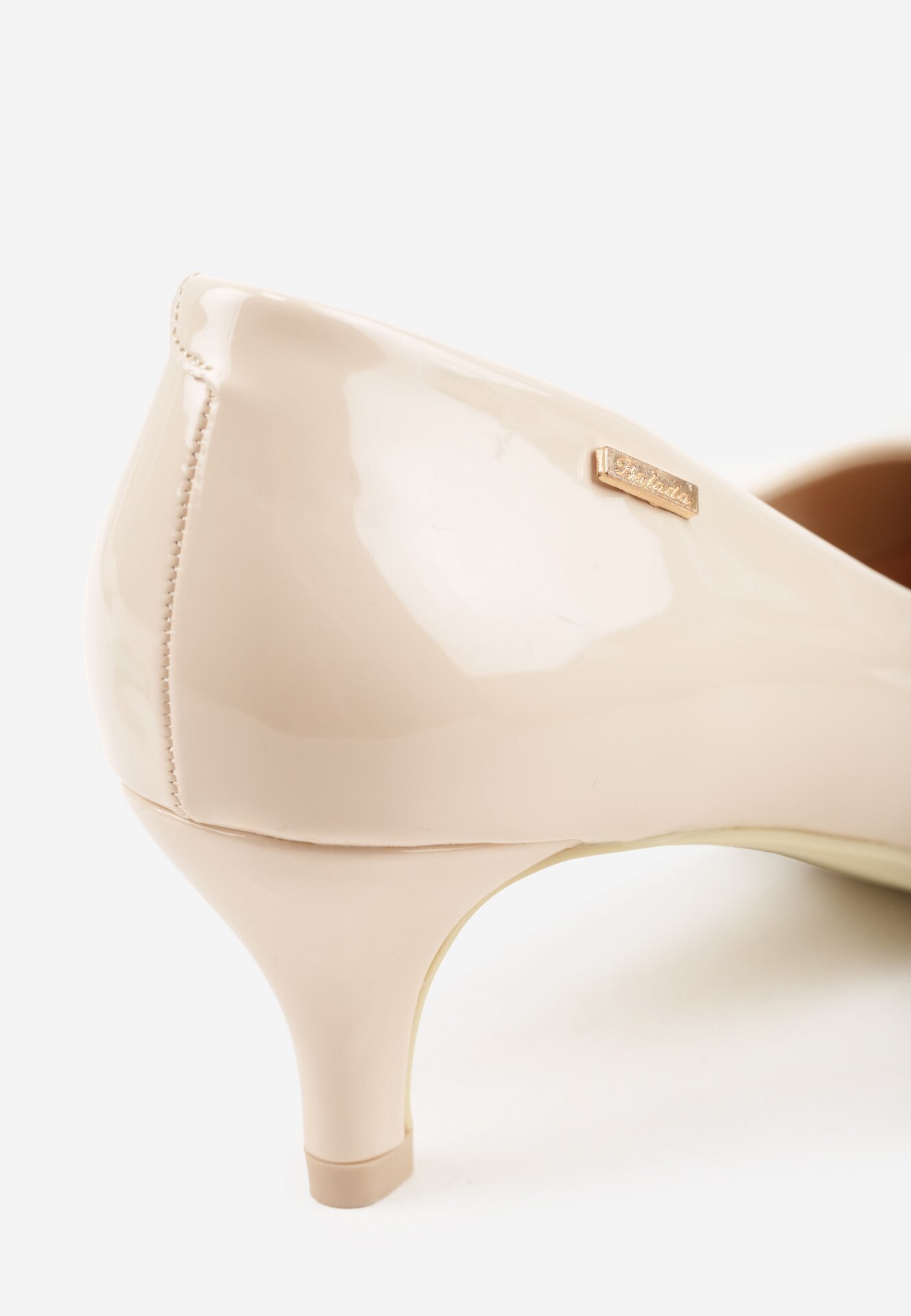 Pantofi cu toc Bej