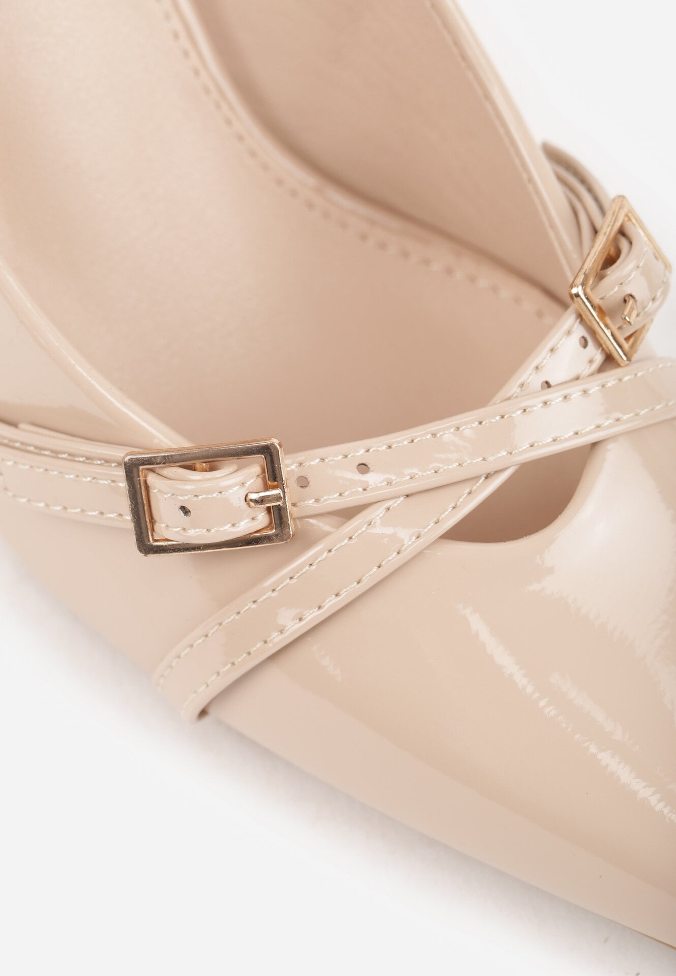 Beżowe Szpilki Vices Lakierowane Ozdobione Paskami z Klamrami Tameliae