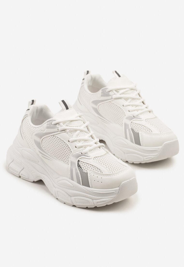 Białe Sneakersy Vices na Grubej Podeszwie z Tłoczeniami Nativine