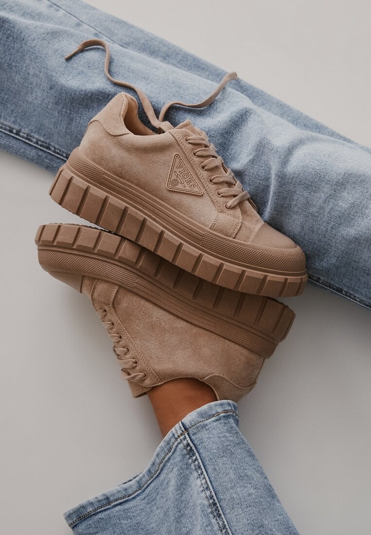 Ciemnobeżowe Sneakersy Vices na Grubej Podeszwie z Geometryczną Aplikacją Leanae