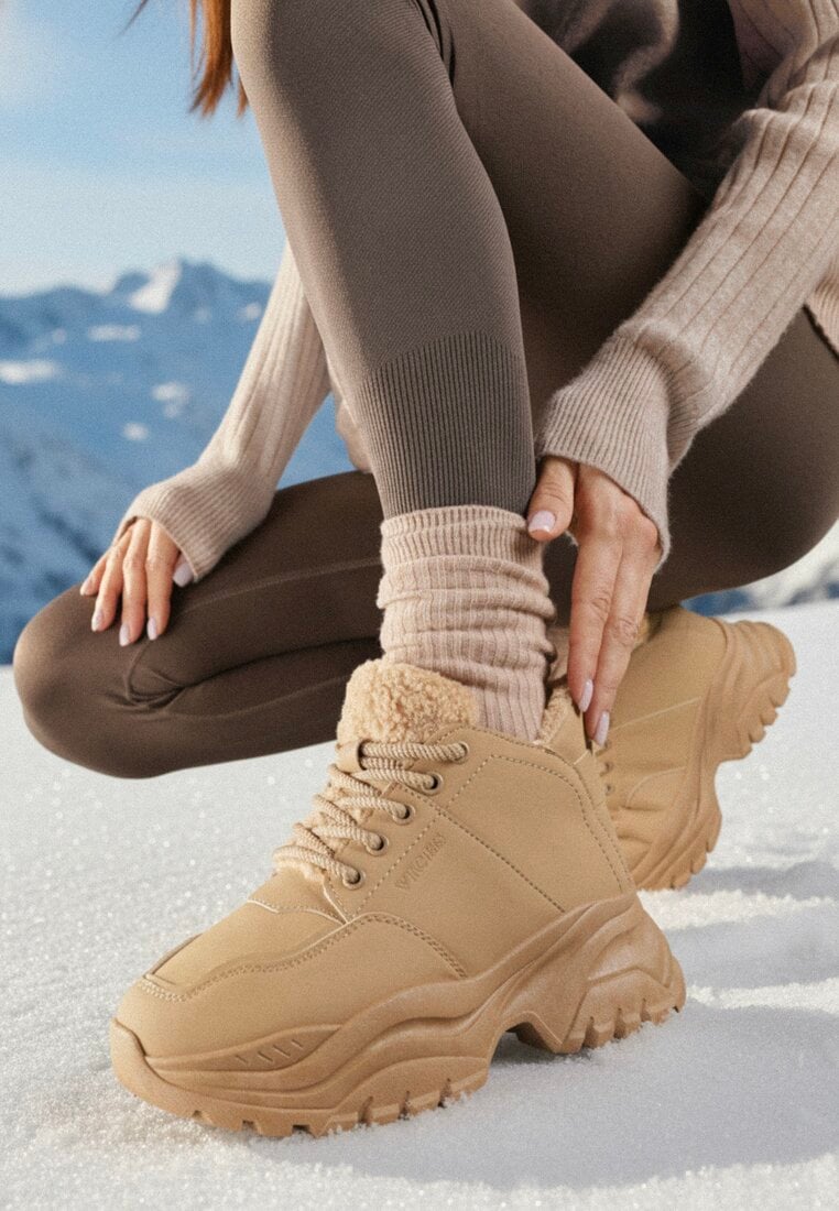 Jasnobrązowe Traperki Sneakersy Vices na Grubej Tłoczonej Platformie Typu Traperki Narrise