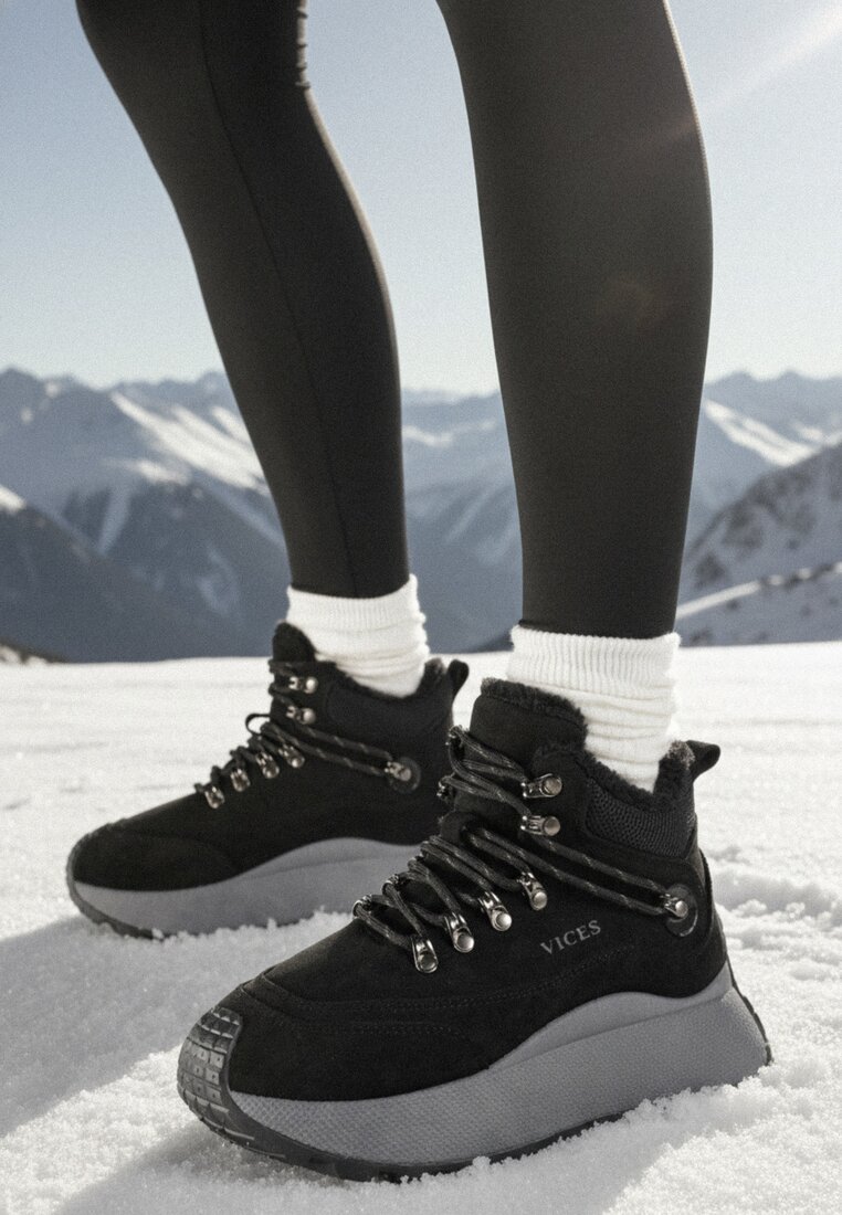 Czarne Sportowe Sneakersy Śniegowce Vices na Grubej Podeszwie Nellsana