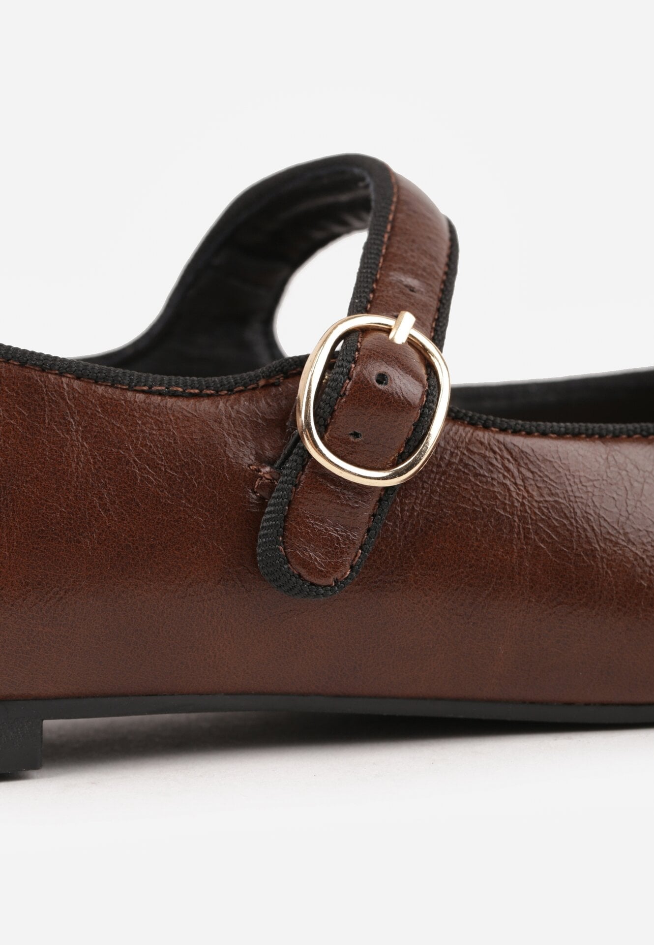 Balerini Maro deschis