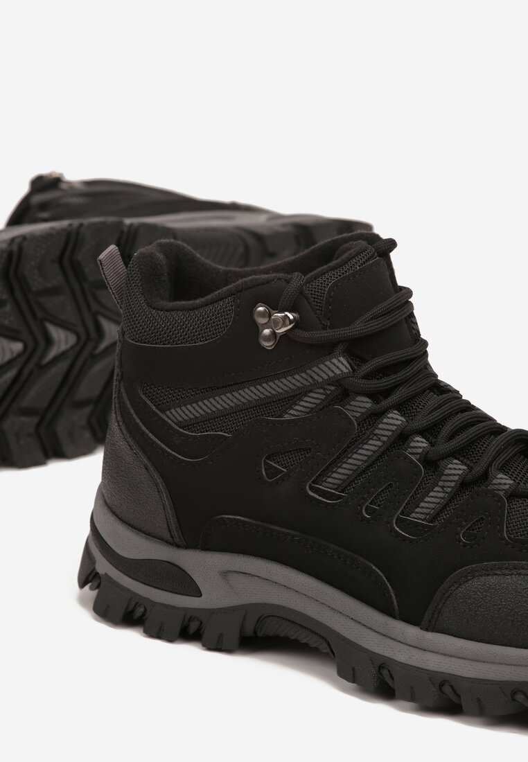 Czarne Sznurowane Buty Trekkingowe Traperki Vices na Grubej Podeszwie Afertie