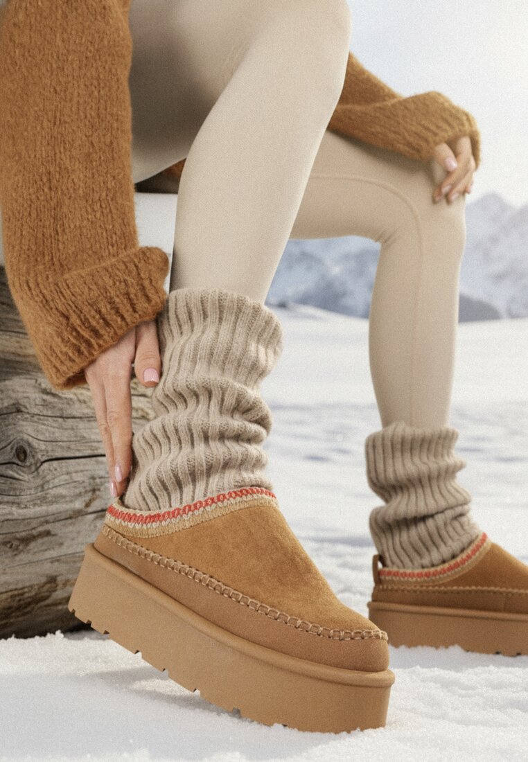 Jasnobrązowe Śniegowce Ocieplone na Platformie z Ozdobnym Wyszywaniem Reitenna