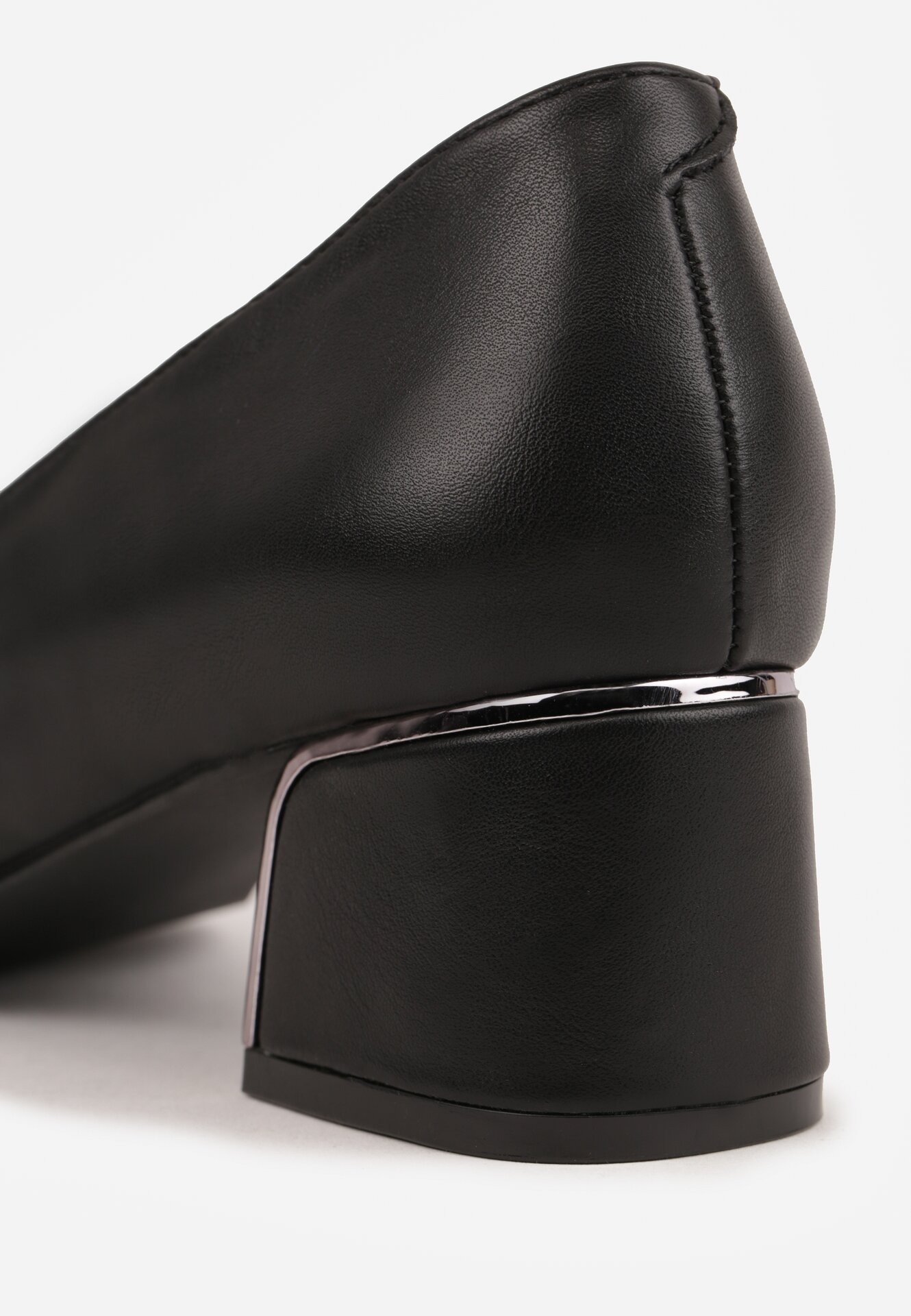 Czarne Czółenka na Obcasie Vices ze Skórzaną Wkładką i Metaliczną Wstawką Ziztte