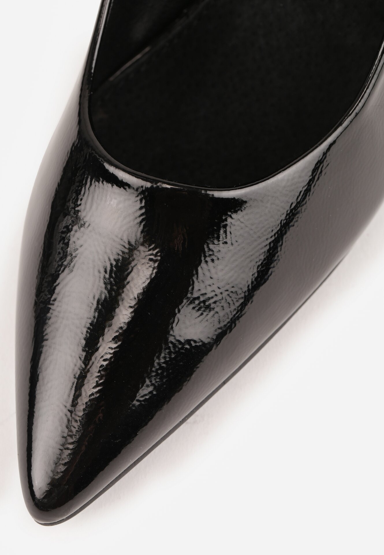 Czarne Lakierowane Szpilki Vices ze Skórzaną Wkładką i Metaliczną Wstawką Fallenisse