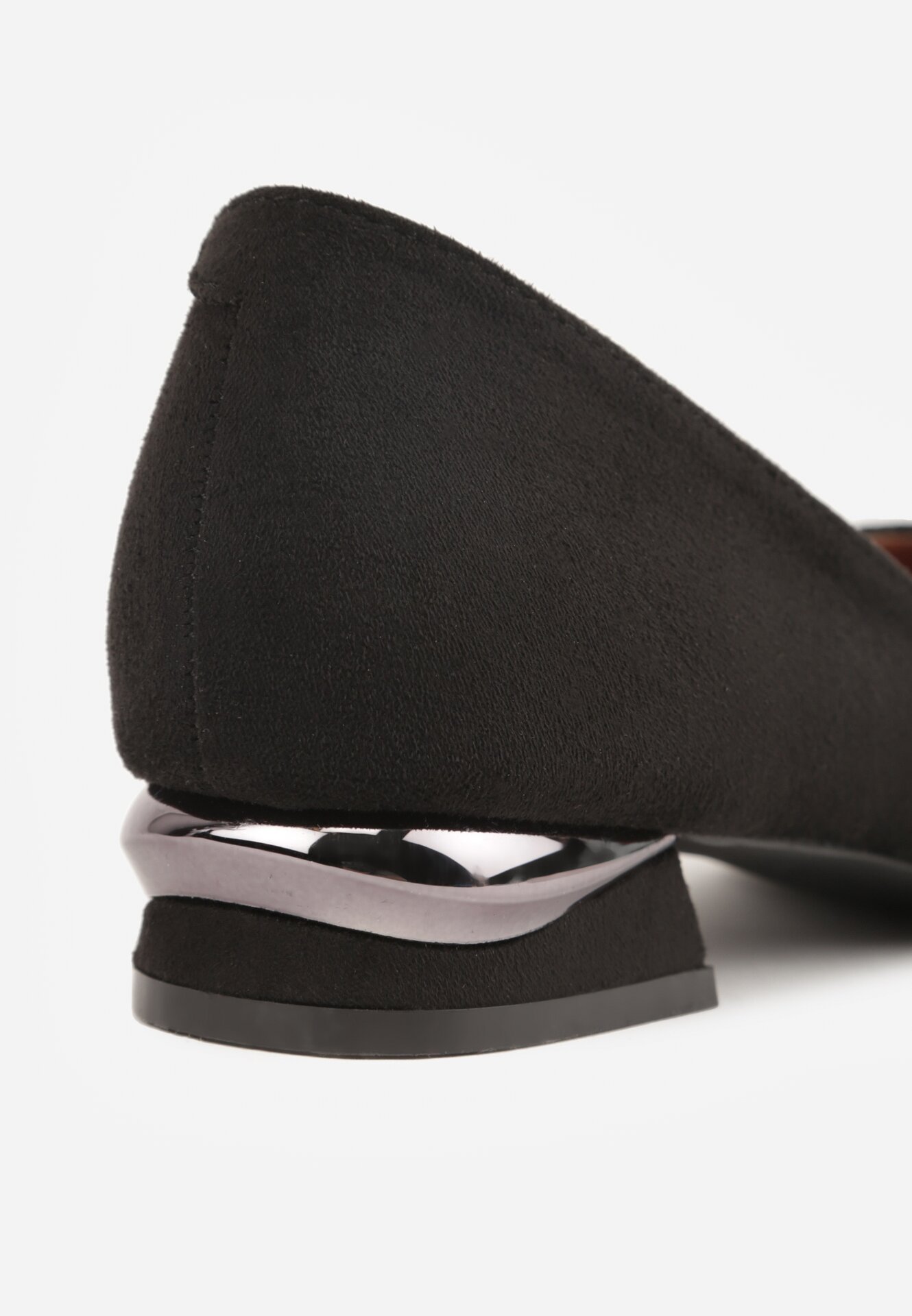 Czarne Czółenka Vices ze Skórzaną Wkładką na Obcasie z Aplikacją Celvila