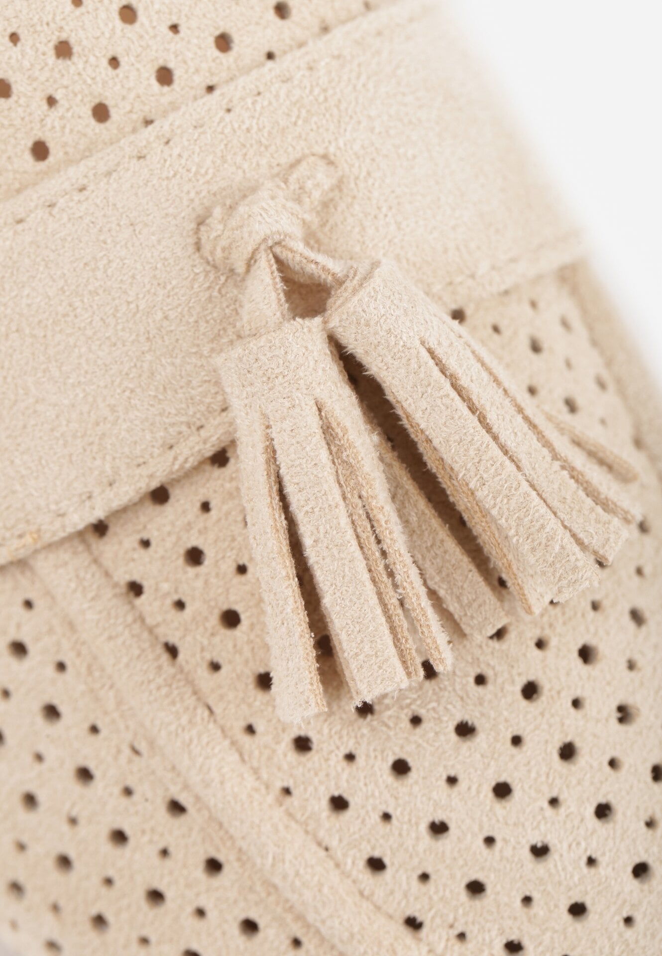 Beżowe Ażurowe Mokasyny VICES Ozdobione Frędzlami Catiana