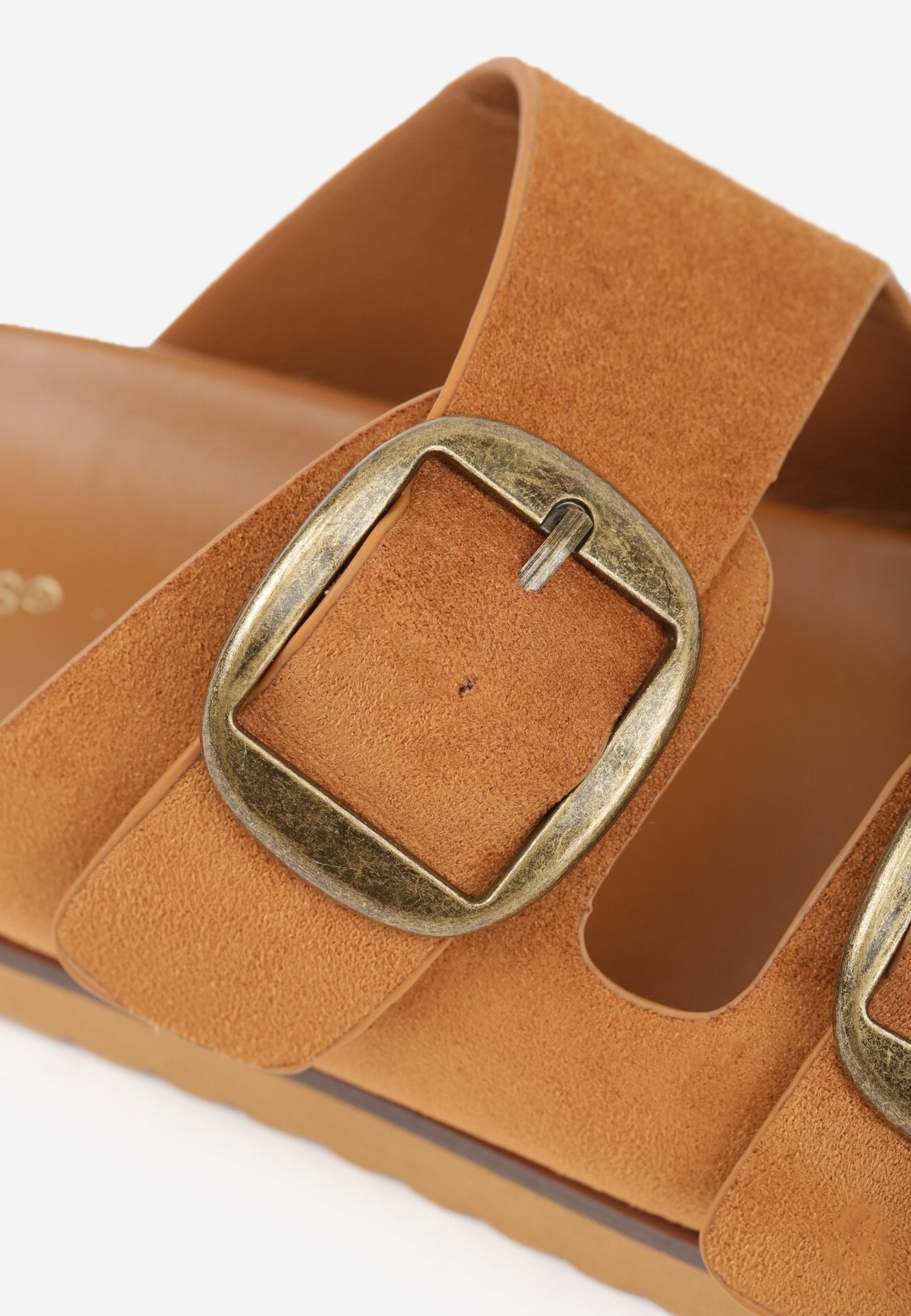 Jasnobrązowe Klapki VICES z Dwoma Paskami i Metalicznymi Klamrami Kaliniassi