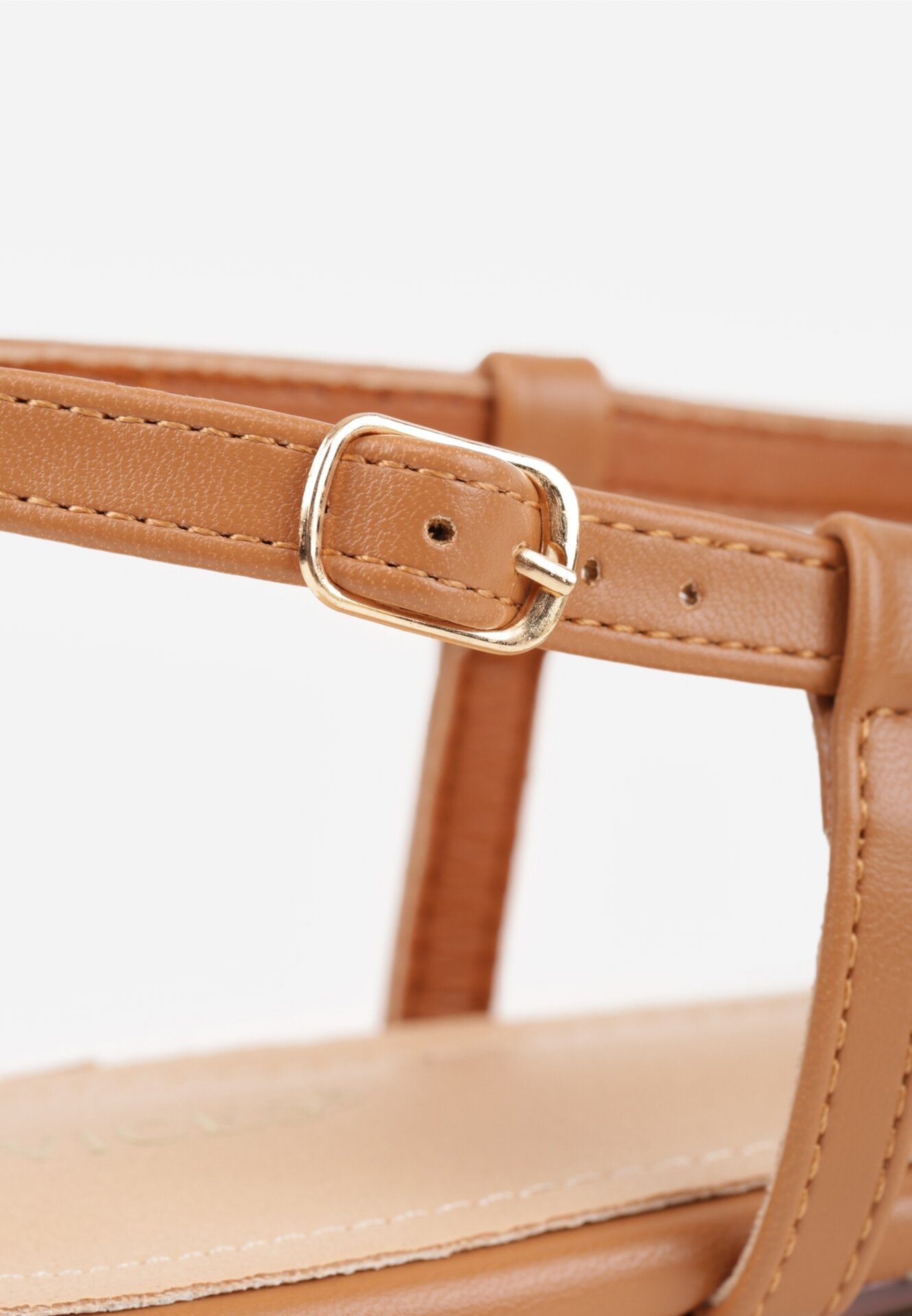 Brązowe Płaskie Sandały VICES z Cienkimi Paseczkami i Otwartym Noskiem Iphadora