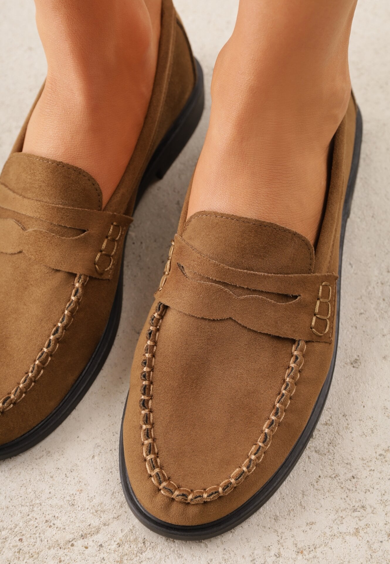 Jasnobrązowe Mokasyny VICES ze Skórzaną Wkładką Ozdobione Przeszyciami Nicogeus