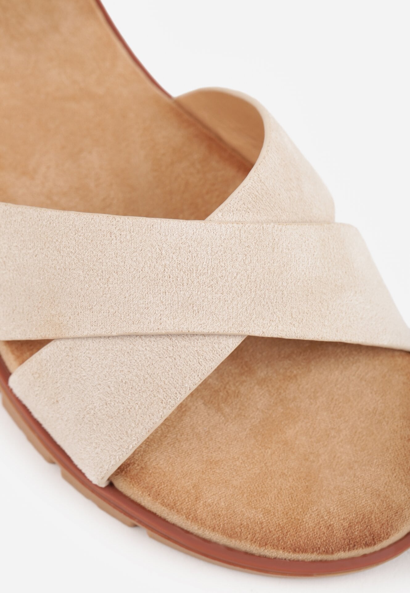 Beżowe Sandały VICES na Płaskiej Podeszwie z Paskiem w Kształcie X Doriven