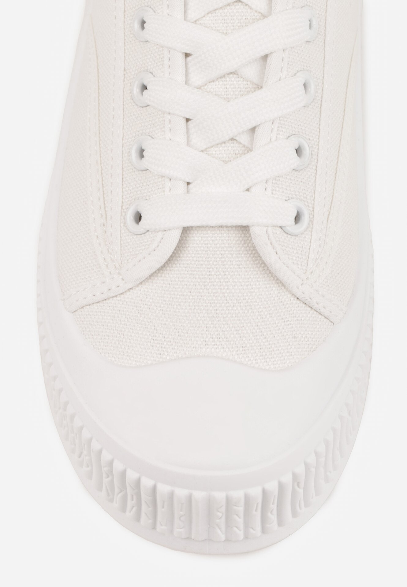 Teniși înalți Albi