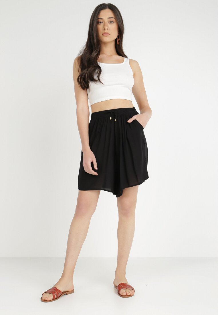 Pantaloni scurți Negri