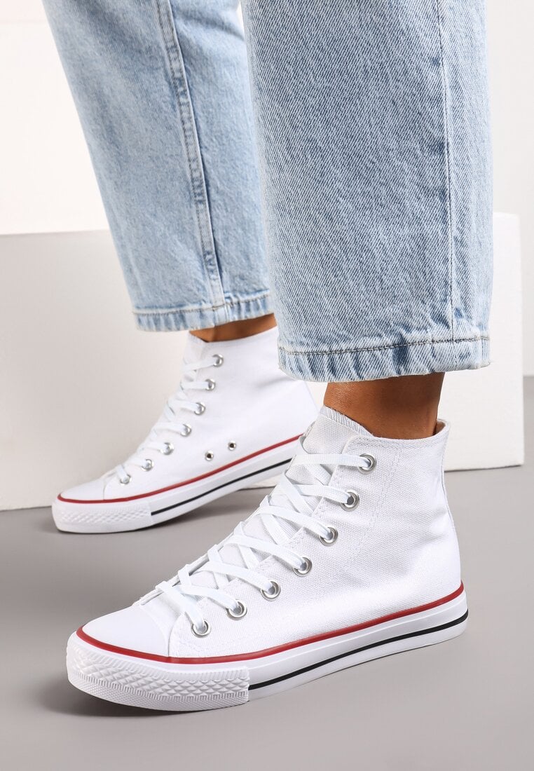 Teniși înalți Albi