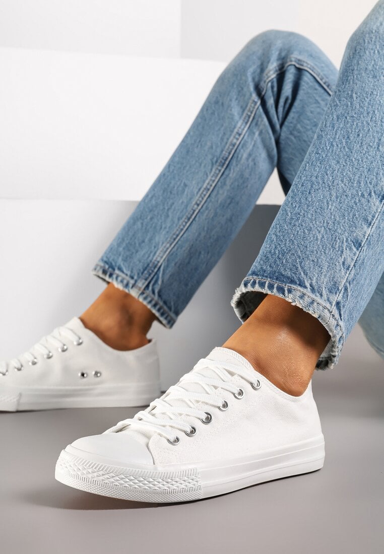 Teniși înalți Albi