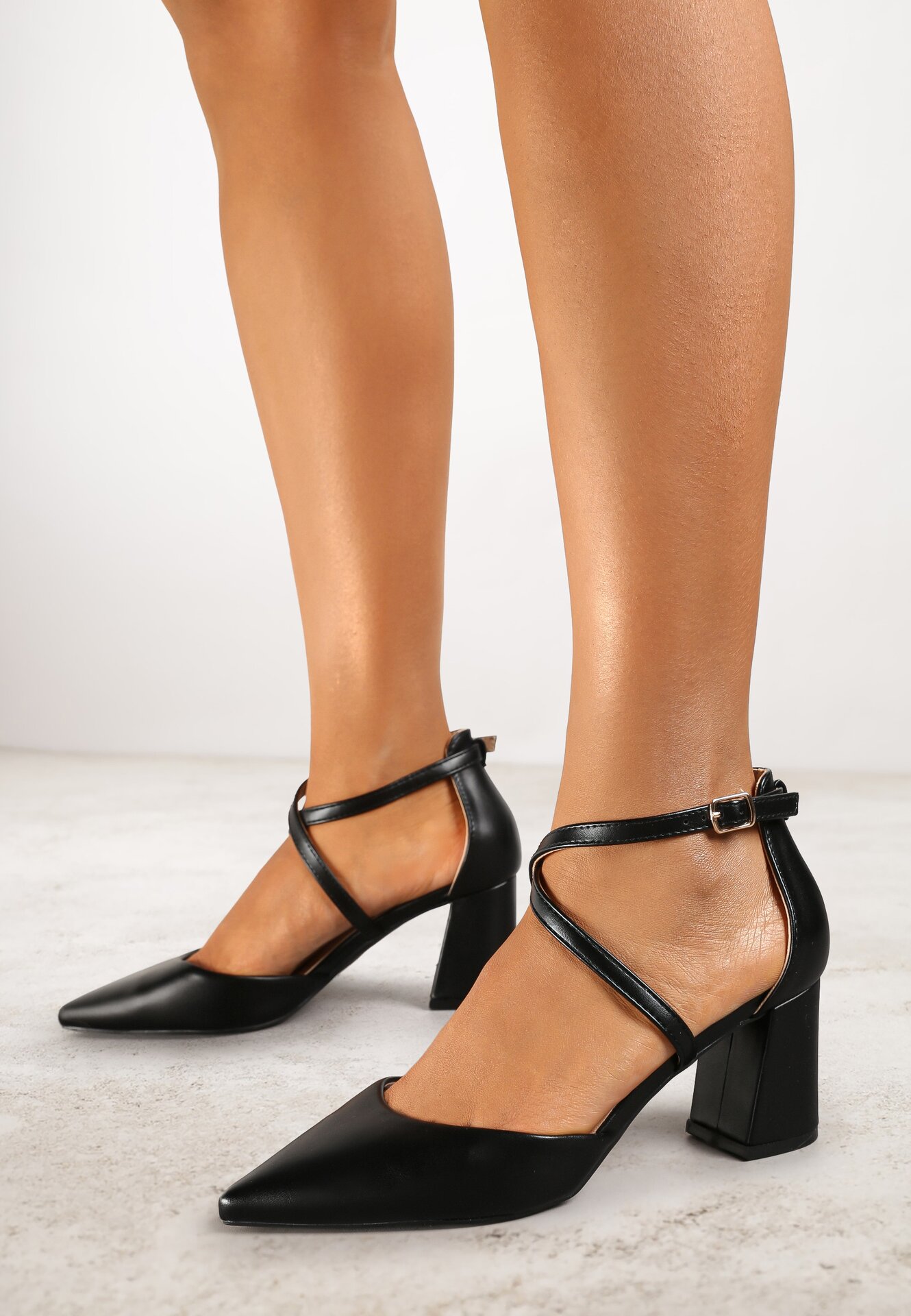 Pantofi stiletto negri Brethopheu