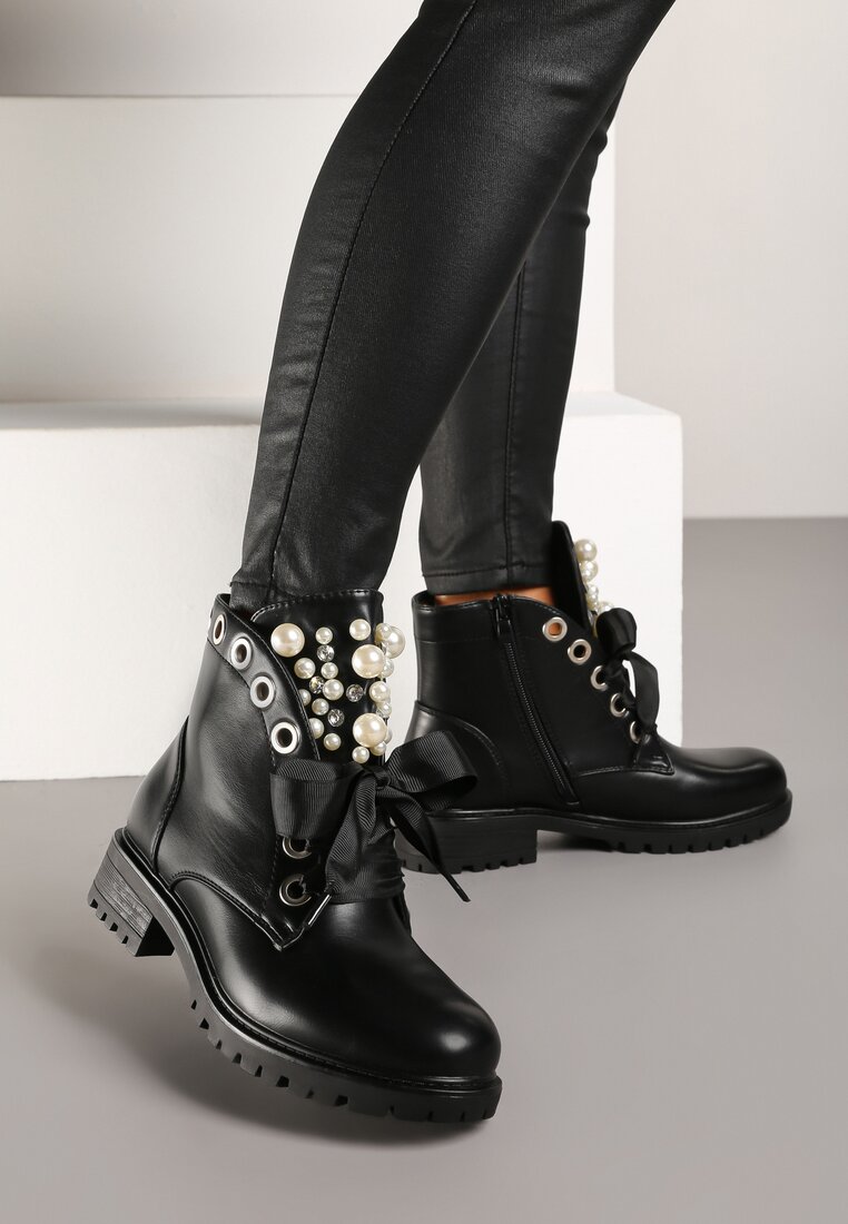 Botine Negre