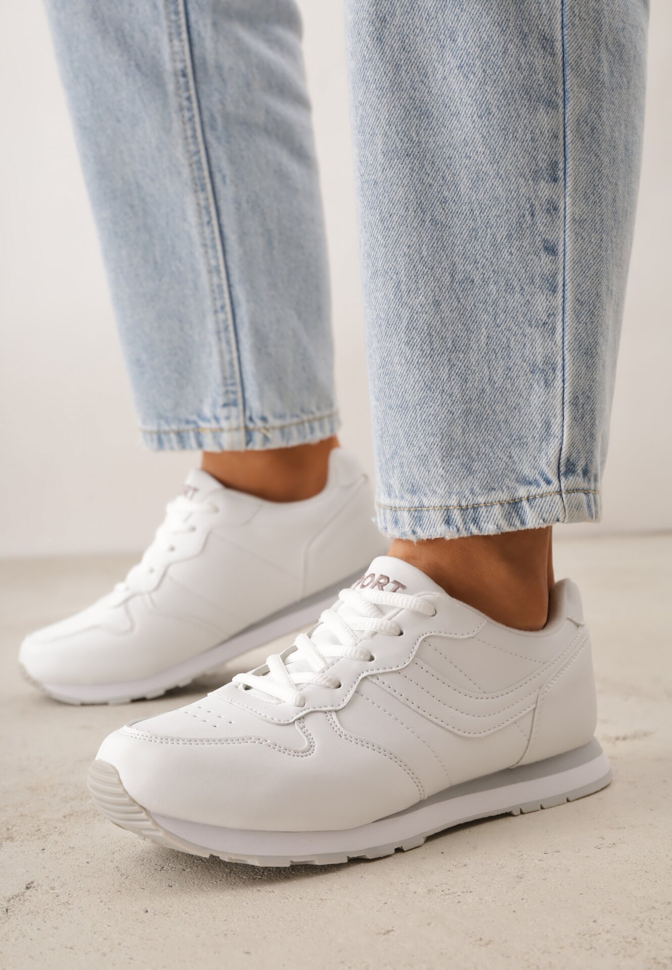 Adidași Sport Albi Laodosa