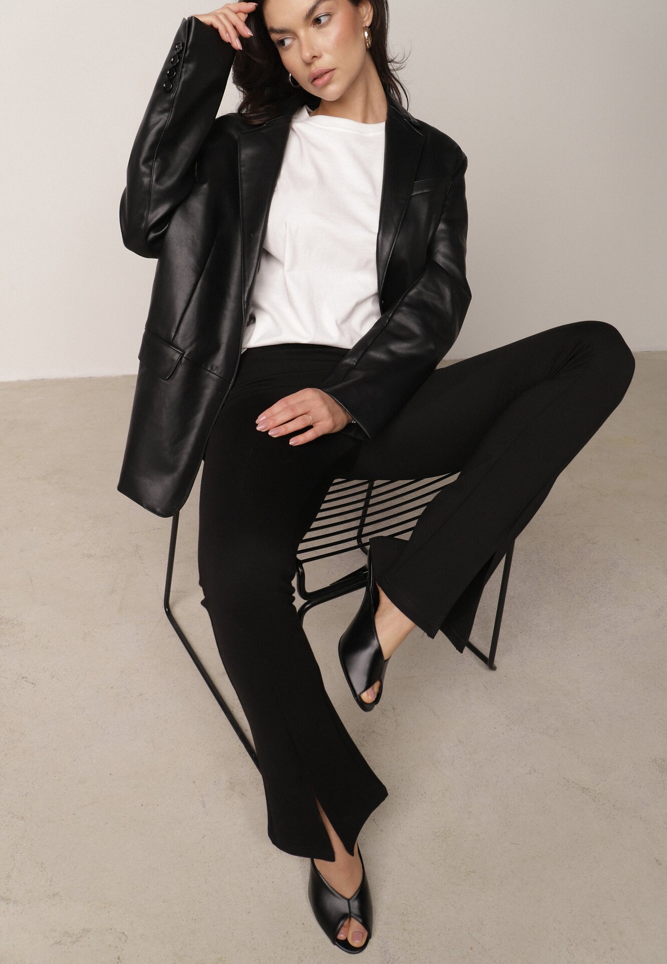 Pantaloni negri clopot cu decupaje decorative Telocus