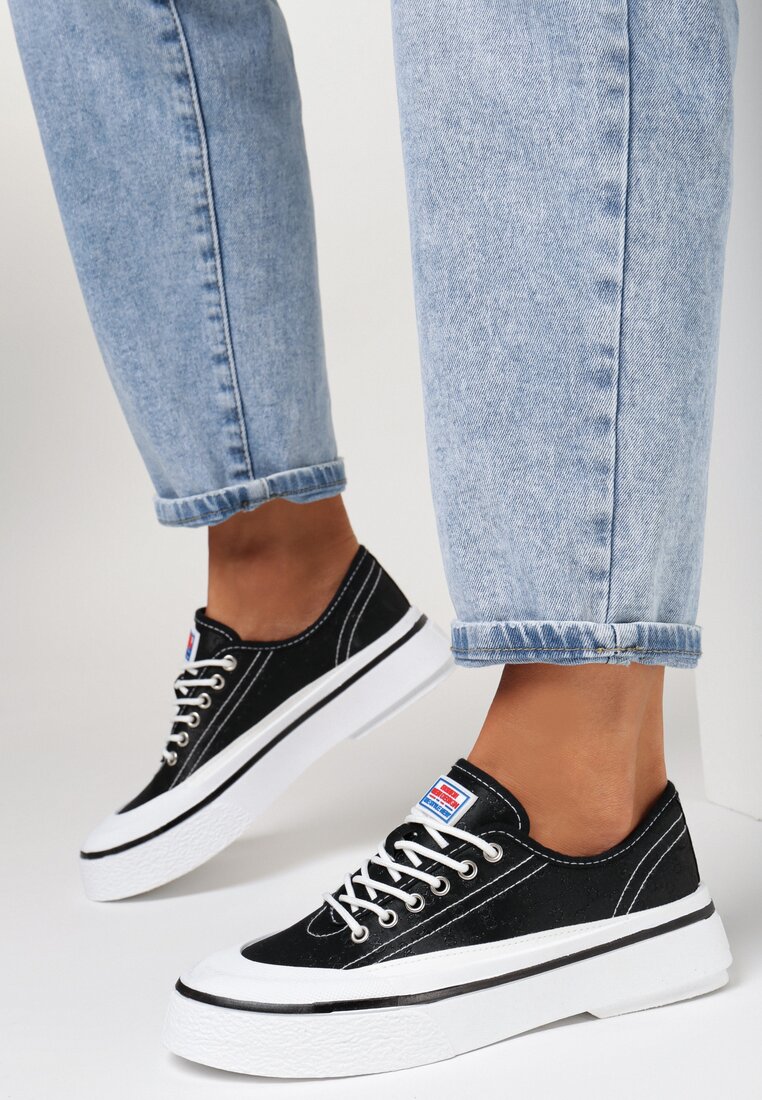 Adidași Negri Iasalus