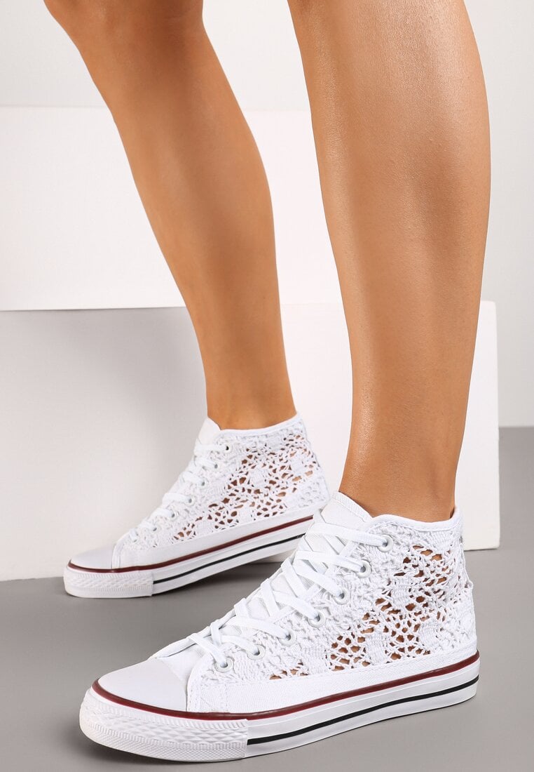 Teniși înalți Albi