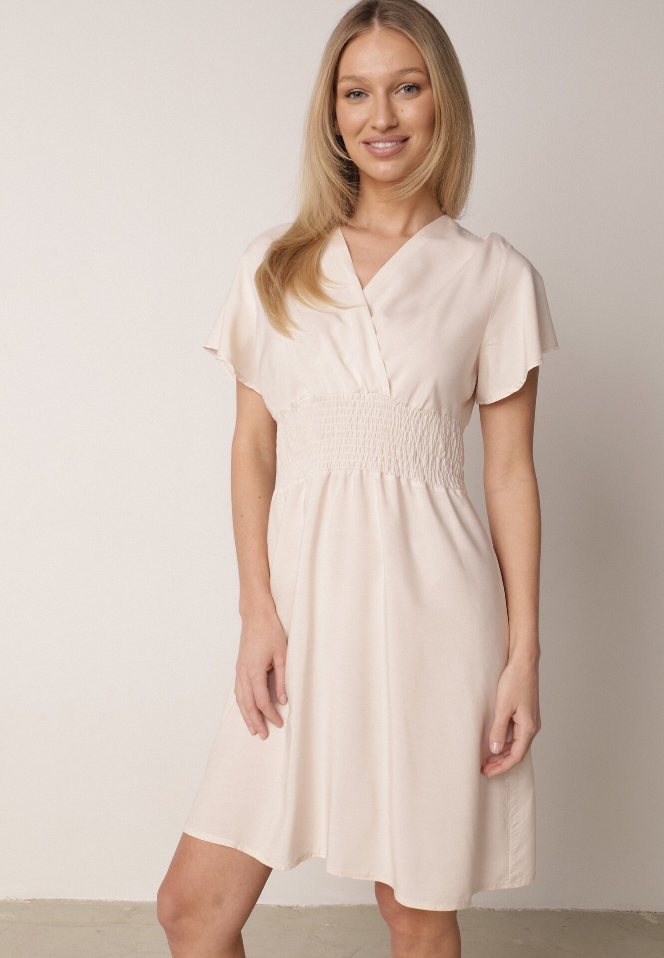 Rochie Bej din Viscoză Saede