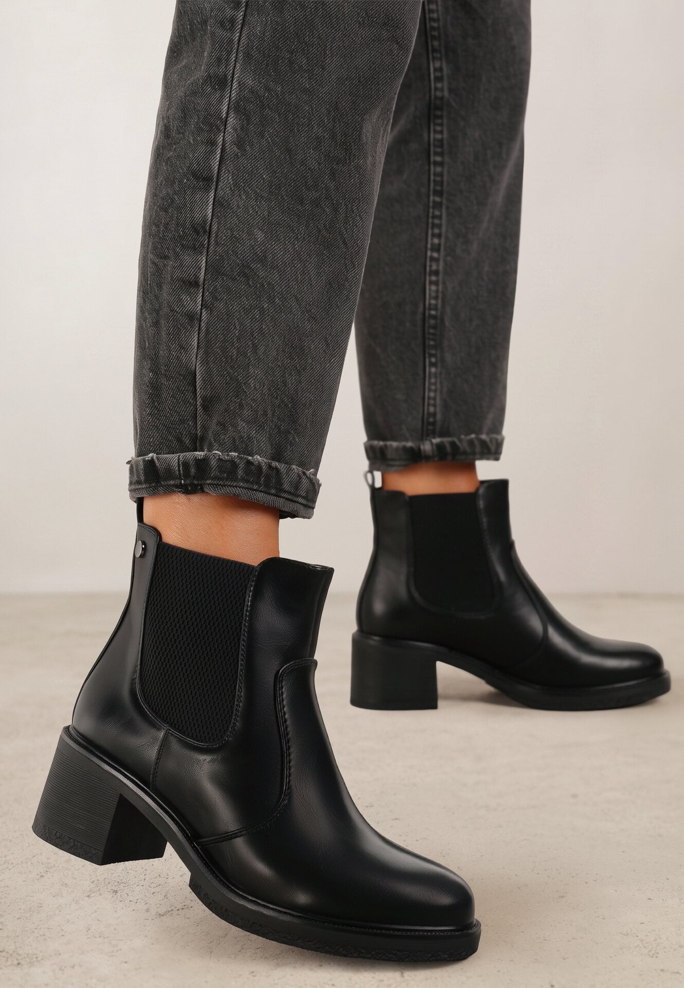 Botine Negre