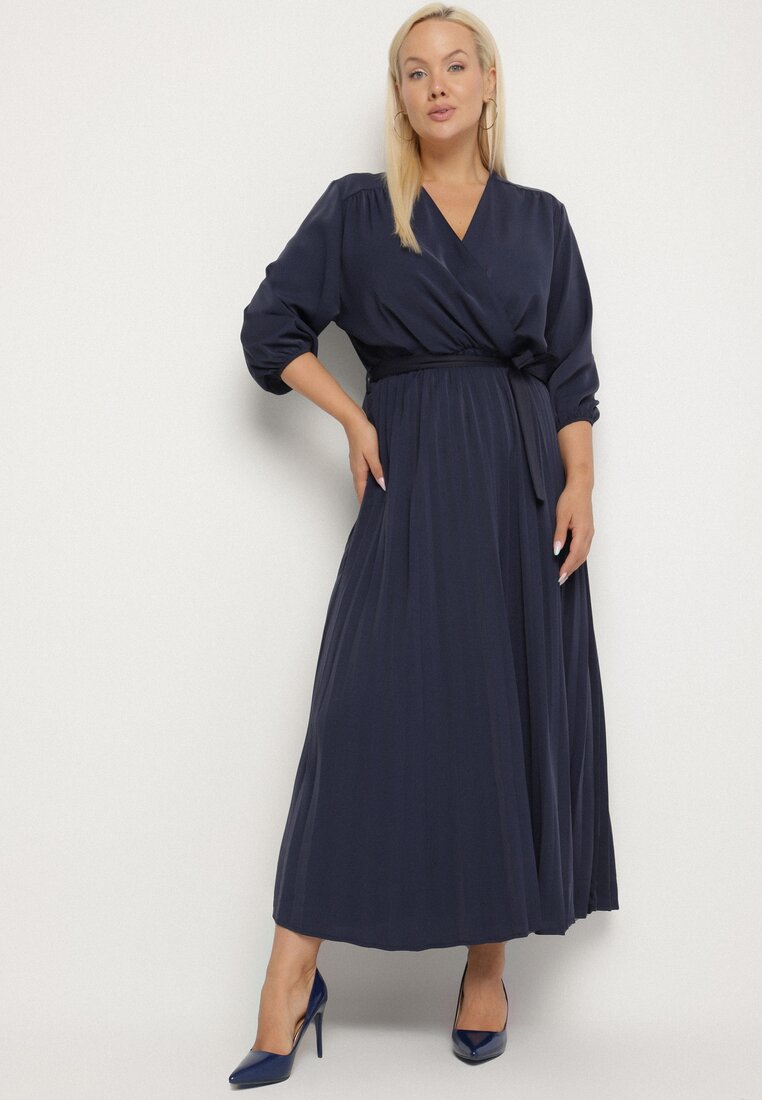 Rochie Plisată Maxi Bleumarin cu decolteu petrecut și cordon în talie Lariah