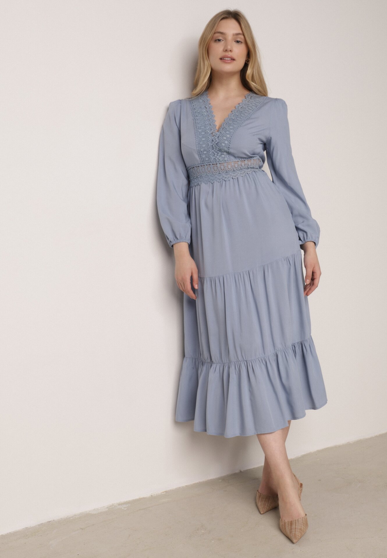 Rochie Evazată Albastră cu Dantelă Brightyn