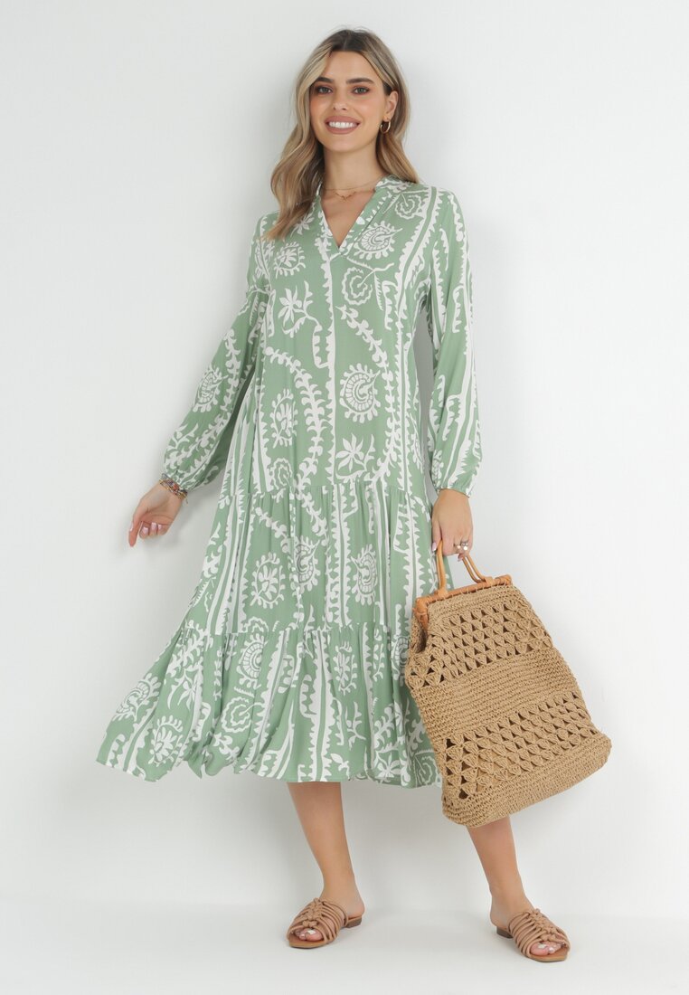 Rochie Verde deschis Oversize cu Volan la Bază și Model Ornamental Amycia