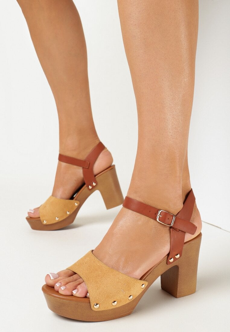Sandale Maro cu toc gros cu cataramă și cu nituri decorative Isara