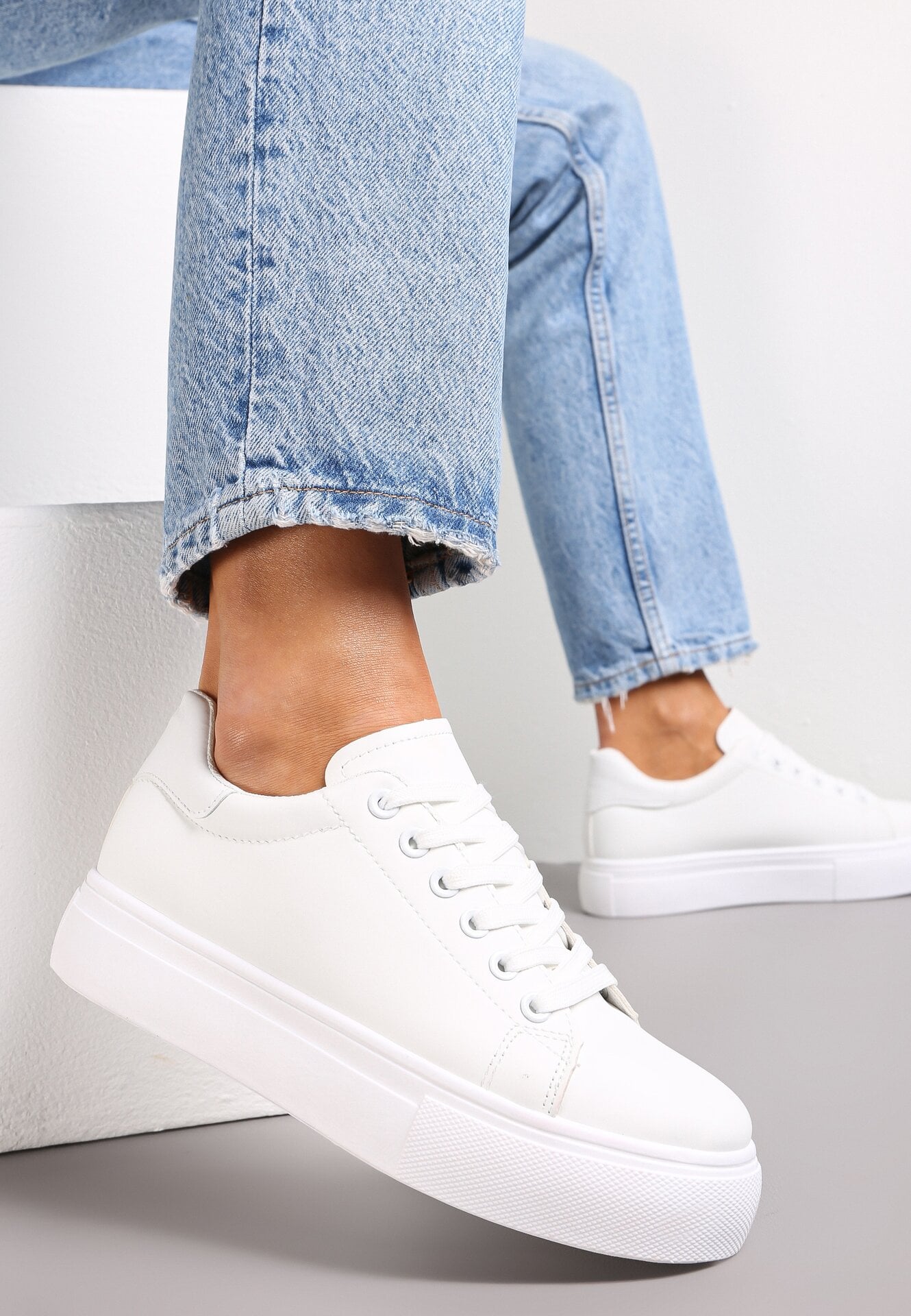 Adidași Albi cu Talpă Plată cu Vârf Rotund Azethia