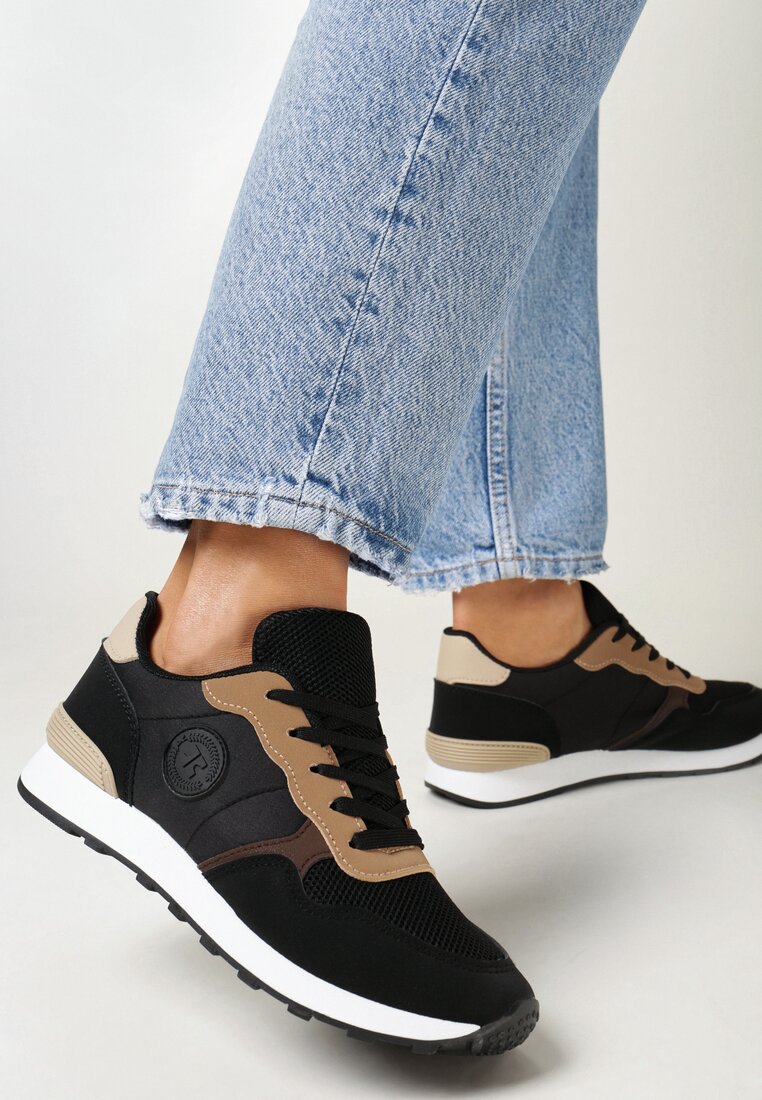 Adidași Negre cu șireturi, cu vârf rotund Halaina