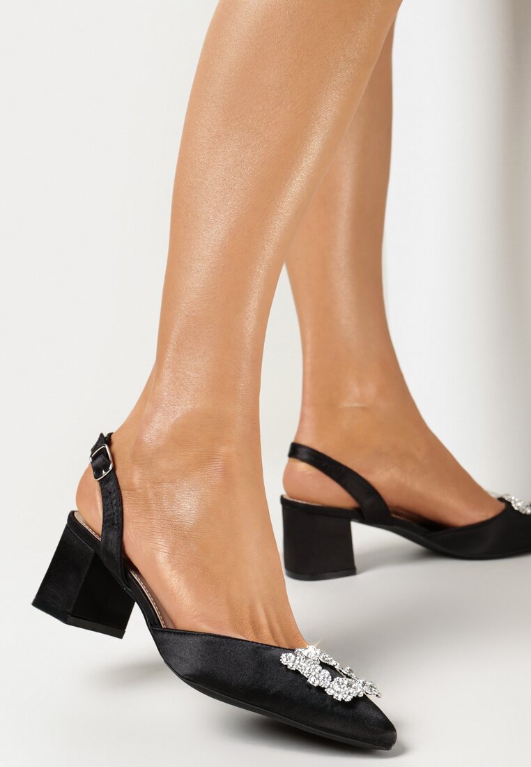 Sandale Negre satinate cu Cataramă cu bijuterii și Vârf ascuțit Vovi
