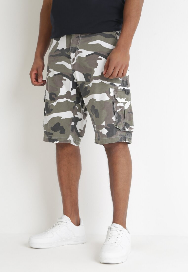 Pantaloni scurți Verzi