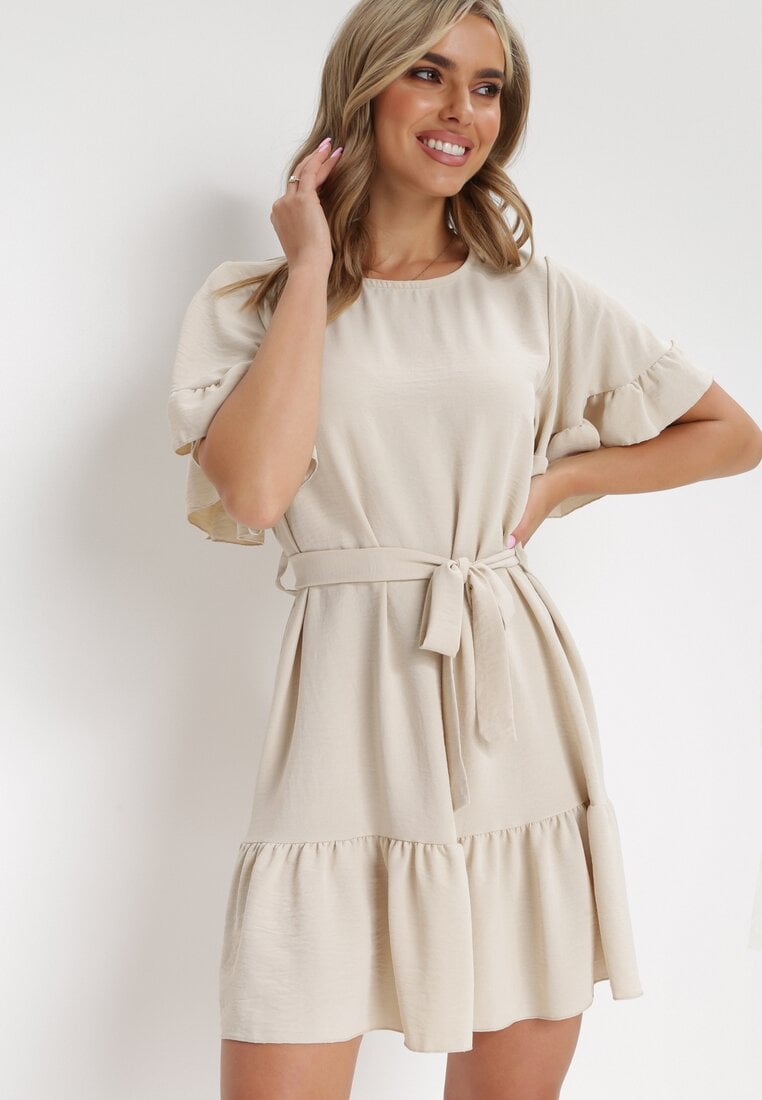 Rochie bej deschis cloș cu curea legată Kastan